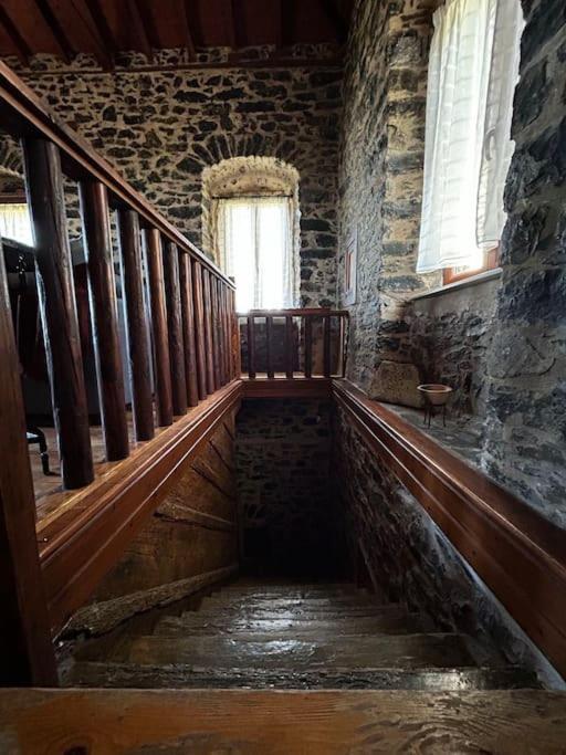 Μαγεμένος Πύργος Στις Θαλάμες Lägenhet Koumani Exteriör bild