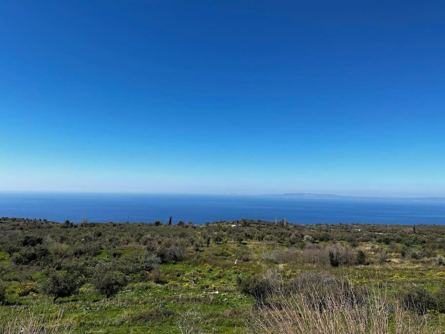 Μαγεμένος Πύργος Στις Θαλάμες Lägenhet Koumani Exteriör bild