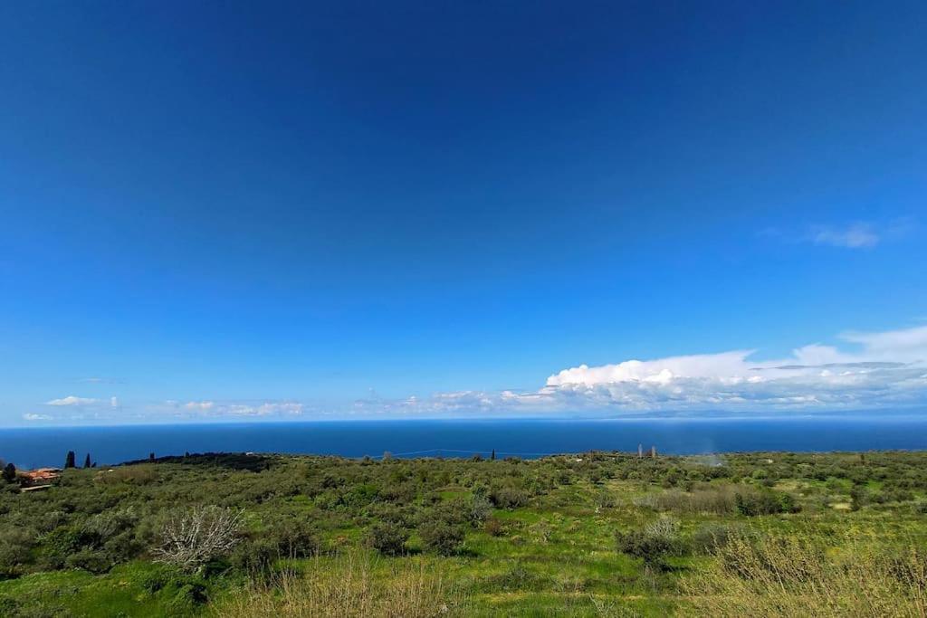 Μαγεμένος Πύργος Στις Θαλάμες Lägenhet Koumani Exteriör bild